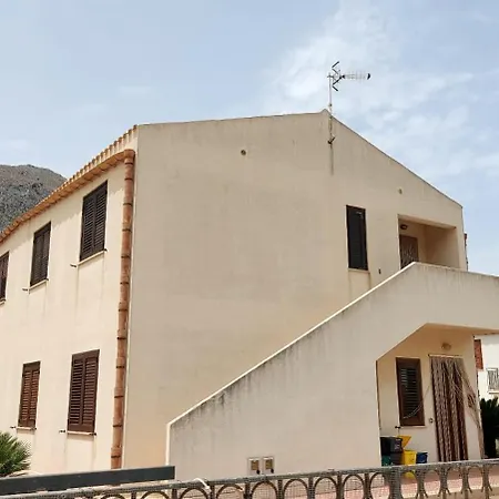 Holiday home Kophinos Castelluzzo